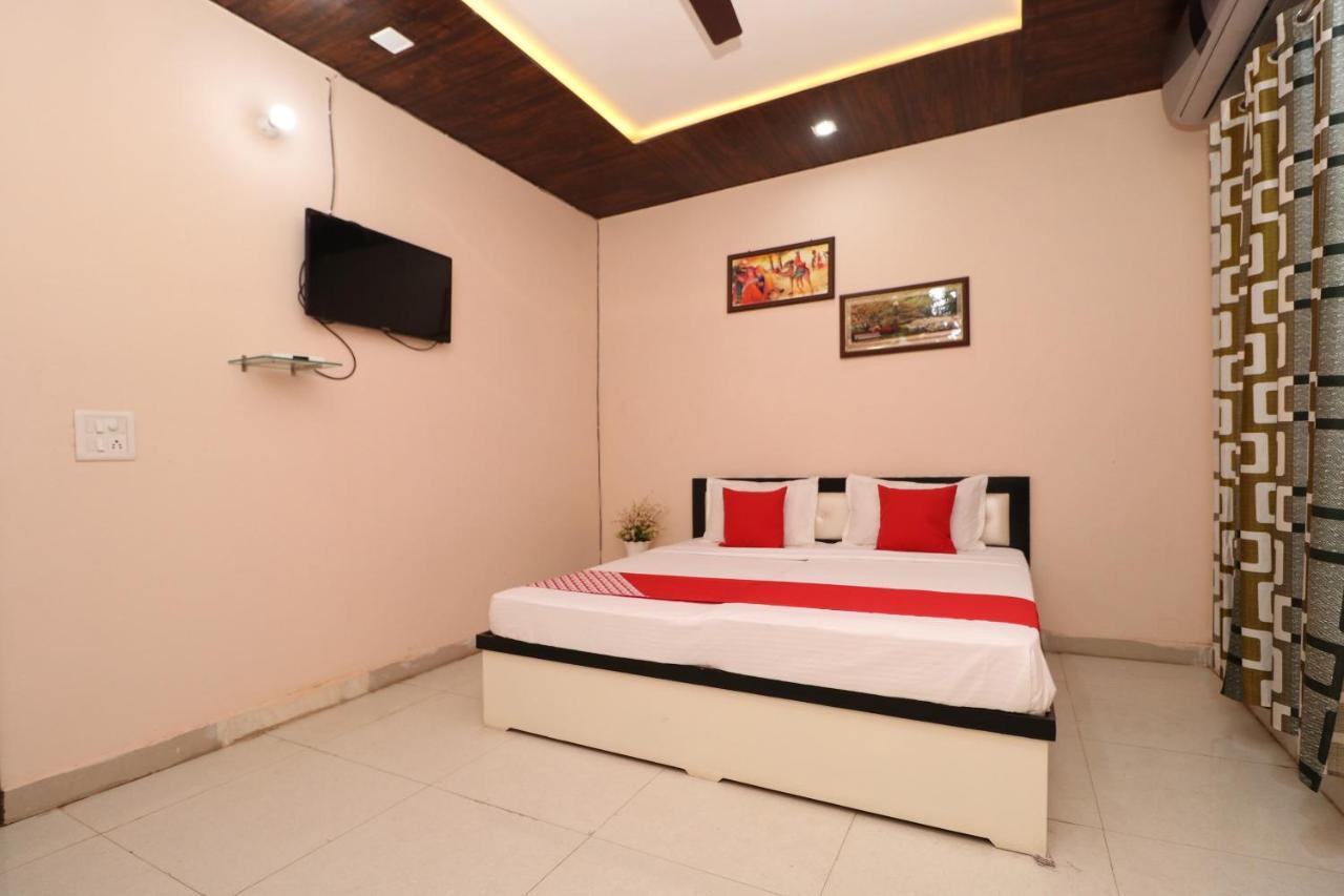 Hotel Oyo 28338 New Life Banur Zewnętrze zdjęcie