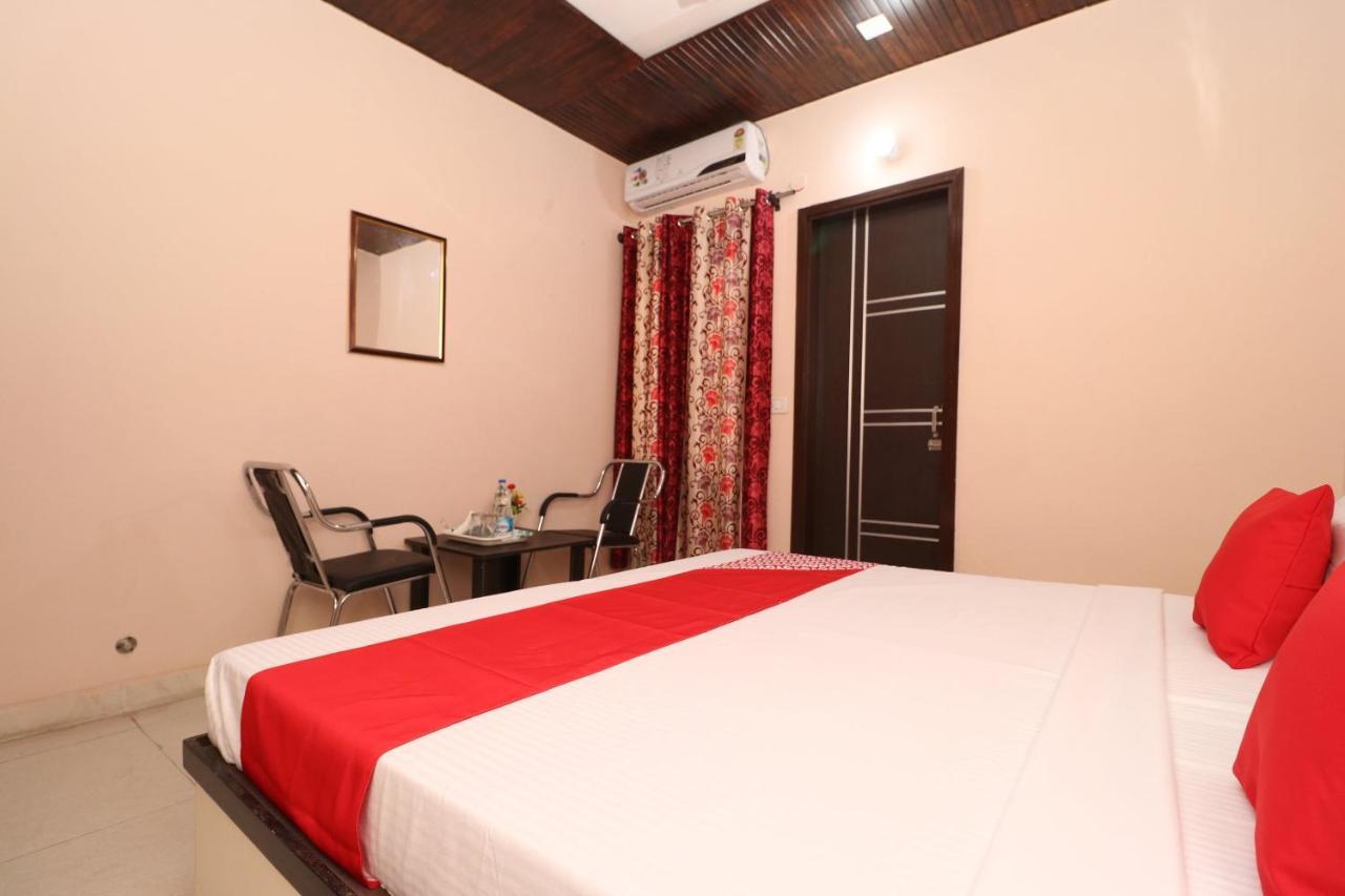 Hotel Oyo 28338 New Life Banur Zewnętrze zdjęcie
